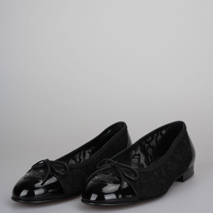 Chanel Black Lace and Patent Leather CC Bow Cap Toe Ballet Flats Size 38