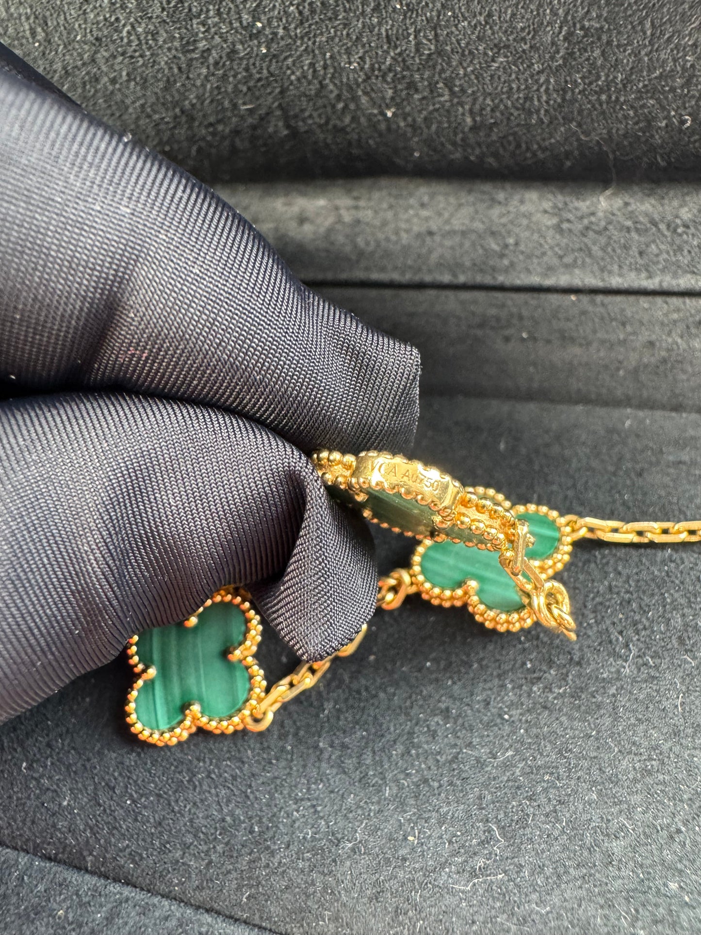 Van Cleef & Arpels Vintage Alhambra Malachite Yellow Gold 5 Motif Bracelet