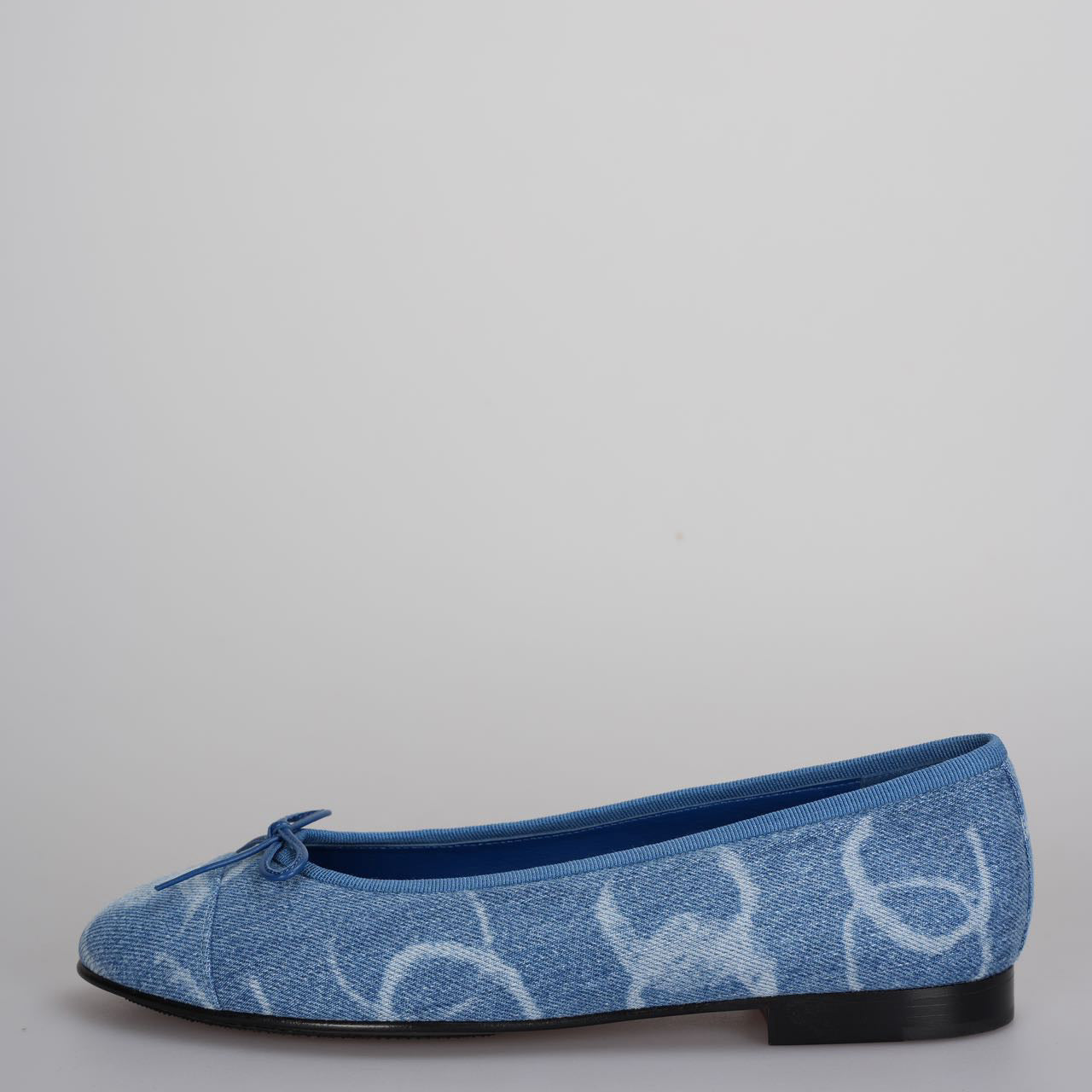 Chanel Printed Denim CC Cap Toe Ballerina Flats Light Blue and White Size 39