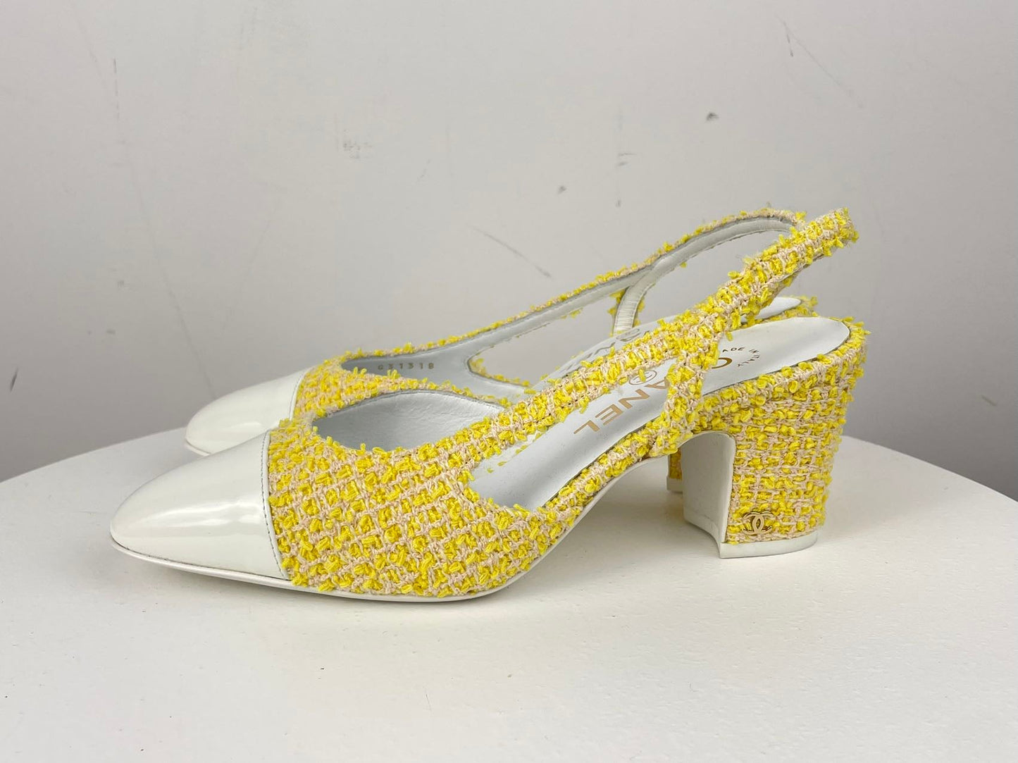 Chanel light yellow tweed slingback pumps with CC logo 37