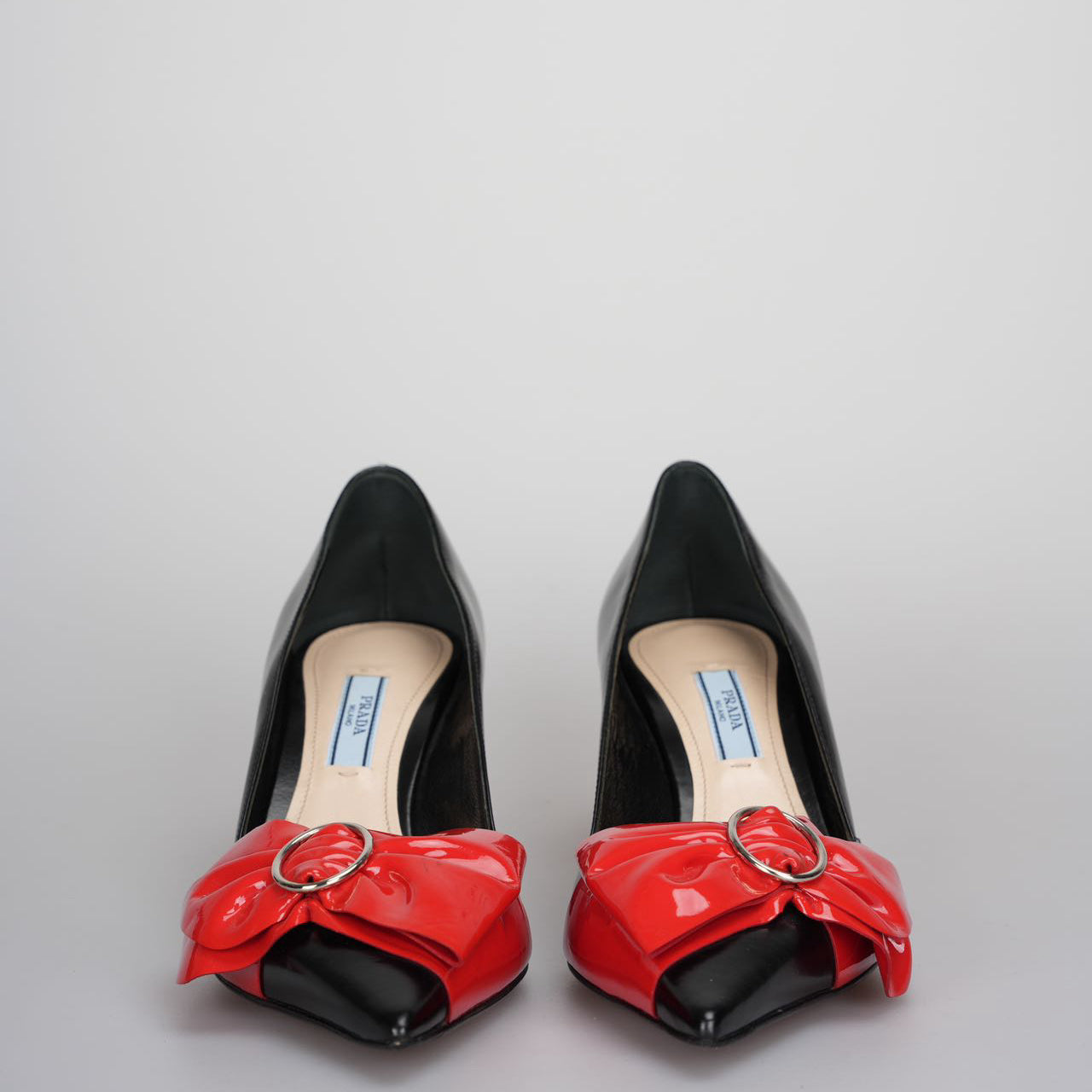 Prada Black / Red Leather Bow Pointed Toe Pumps Size 38.5