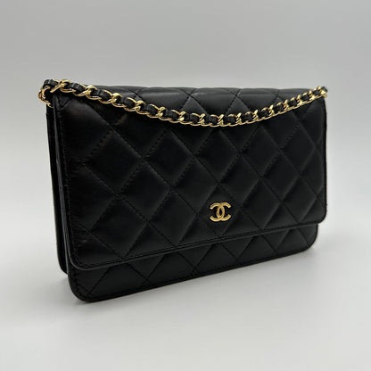 Wallet on chain classique agneau noir et or