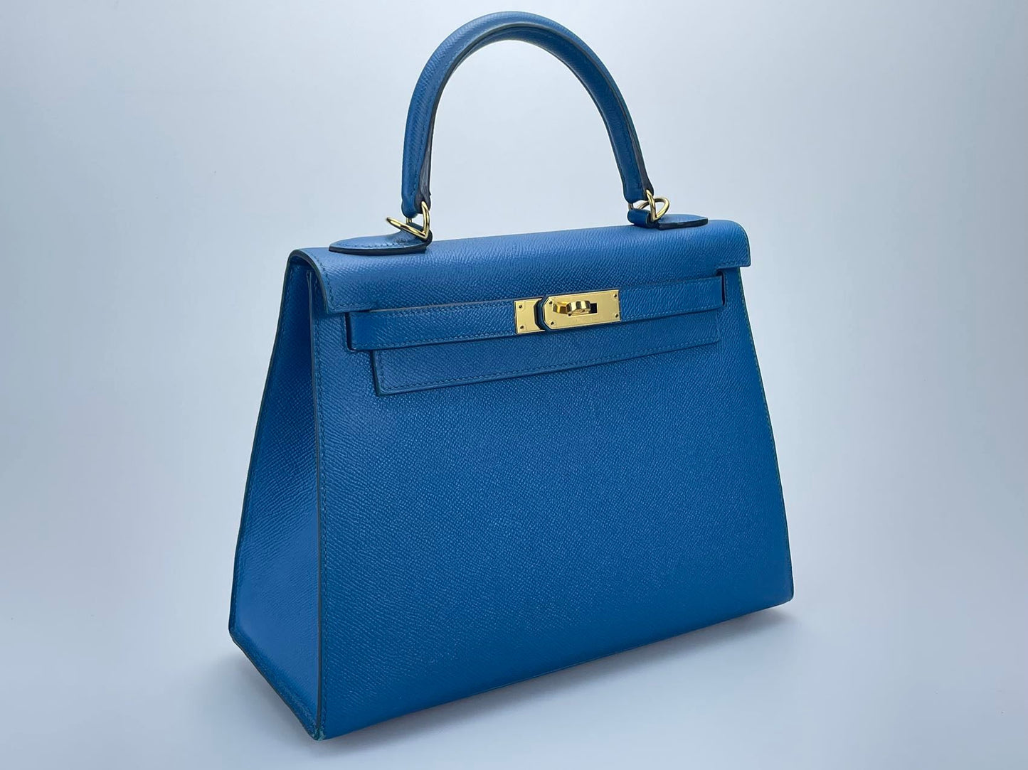 Hermes Kelly Sellier Bag 28cm In Blue Epsom Leather With Gold Hardware