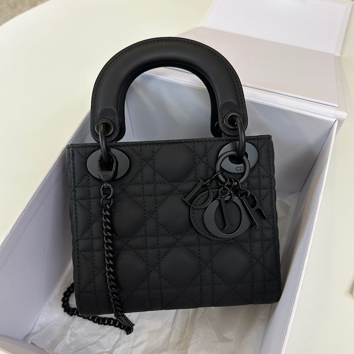 Sac Lady Dior mini veau cannage ultramatte