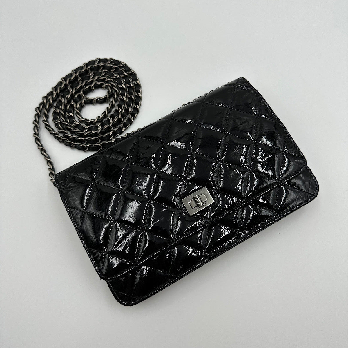 Wallet on chain 2.55 cuir verni noir