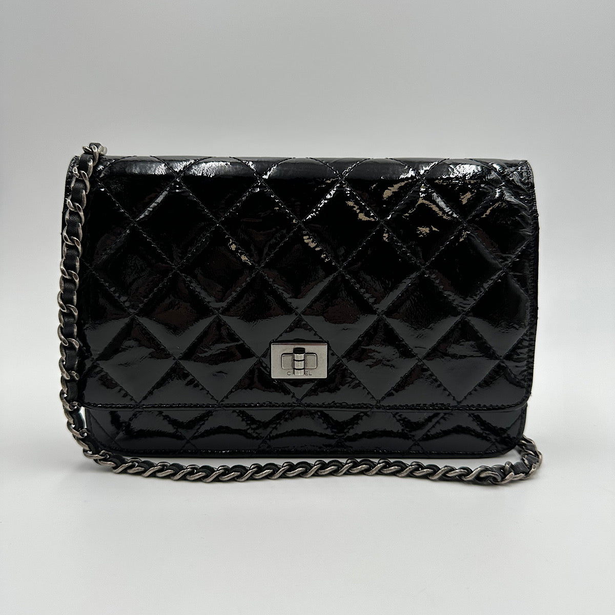 Wallet on chain 2.55 cuir verni noir