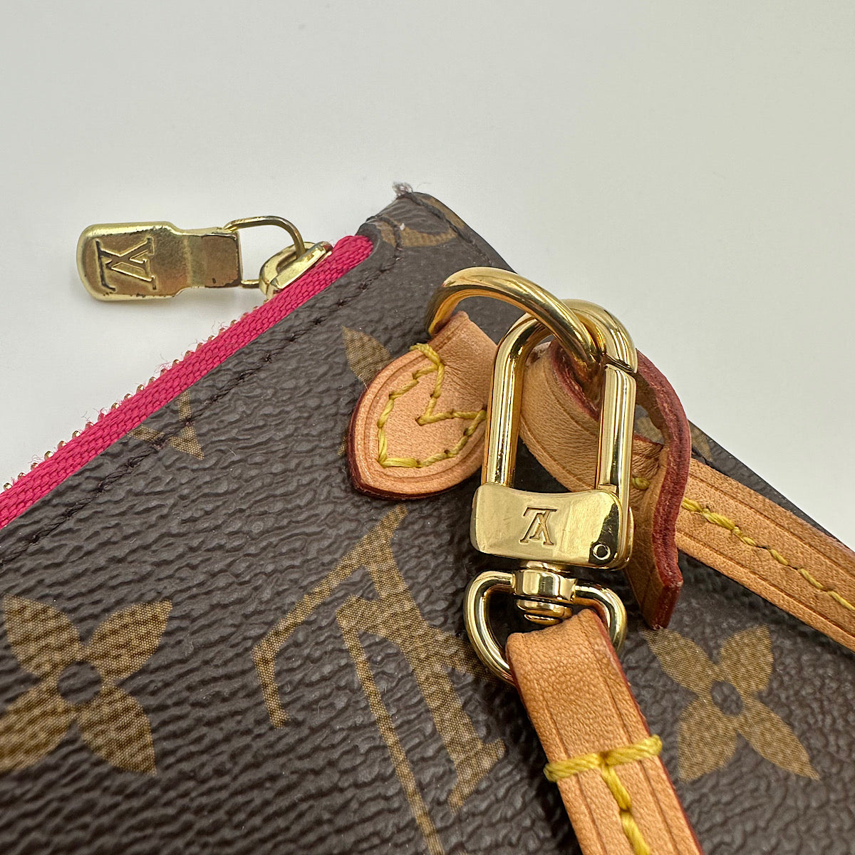 Pochette Neverfull Monogram pivoine