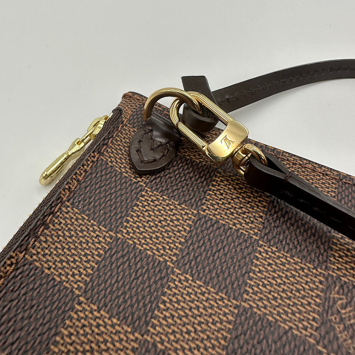 Pochette Neverfull damier ébène