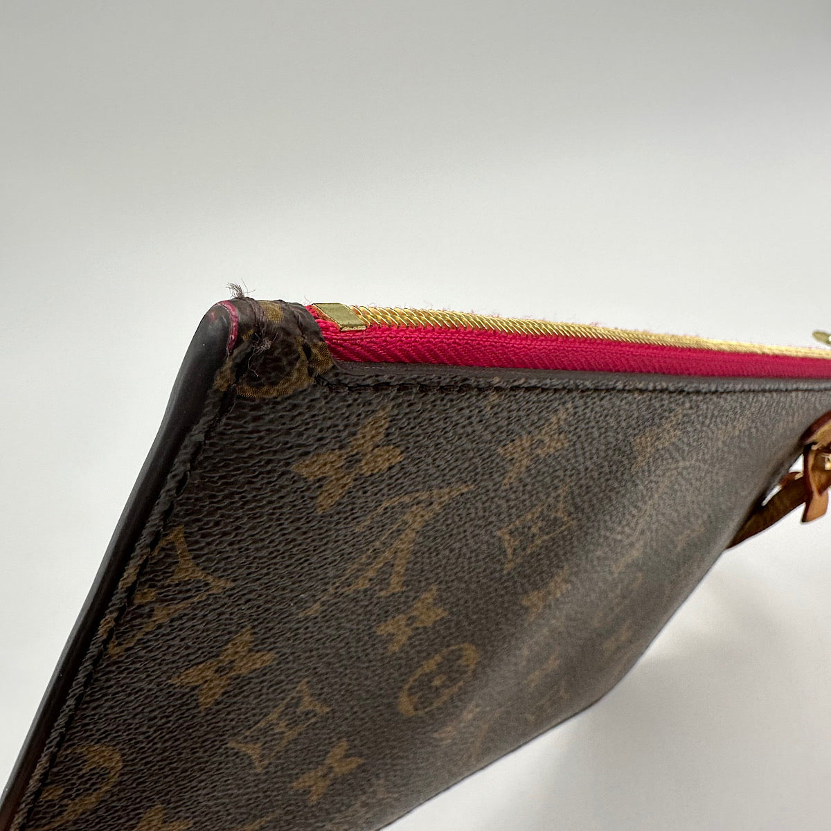 Pochette Neverfull Monogram pivoine