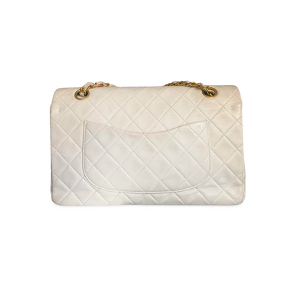 Chanel White Vintage Medium Classic Flap Bag in Lambskin Leather with  24K Gold Hardware