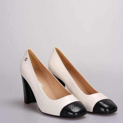 Chanel Classic Leather Two-Tone Pumps in Beige Black 38C