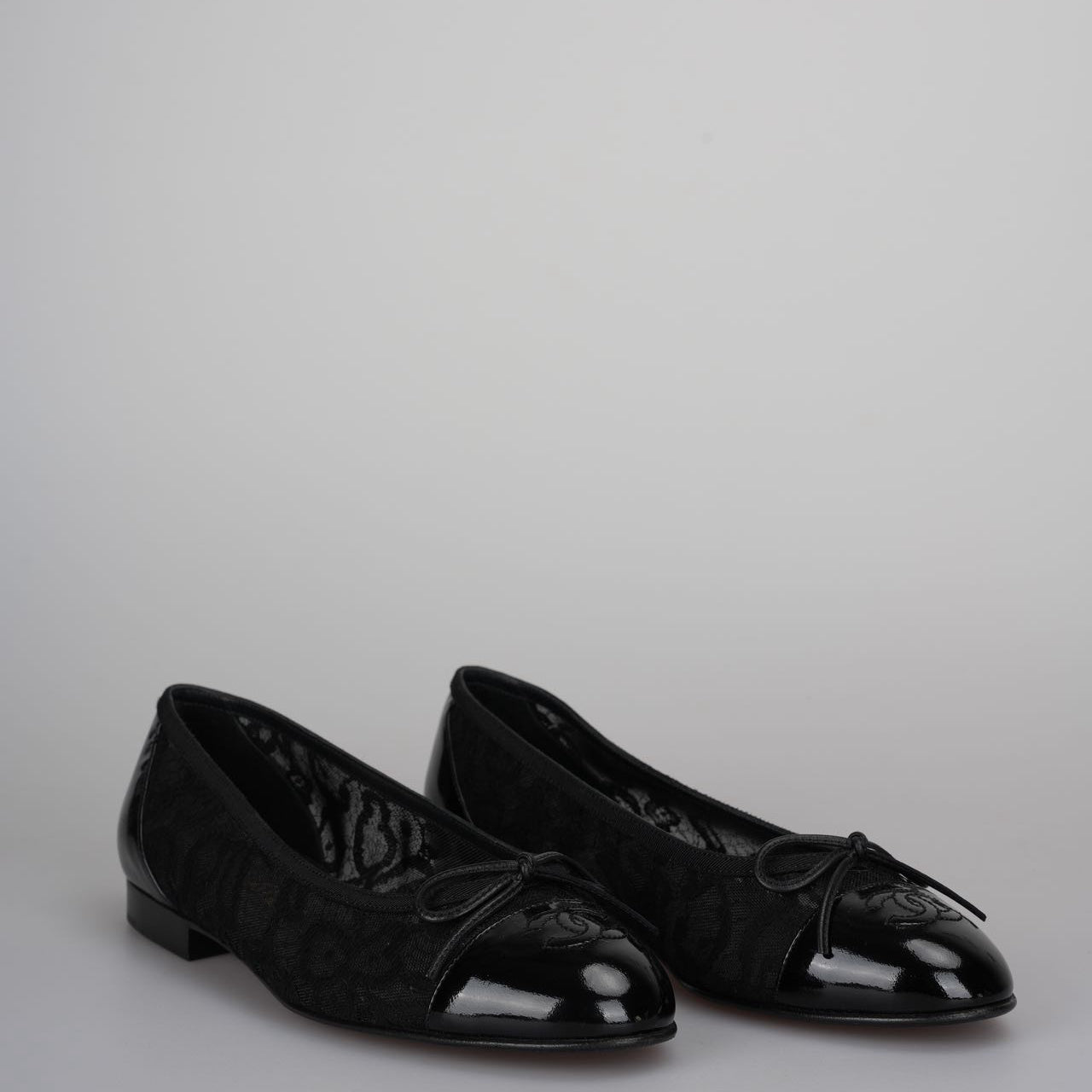 Chanel Black Lace and Patent Leather CC Bow Cap Toe Ballet Flats Size 38