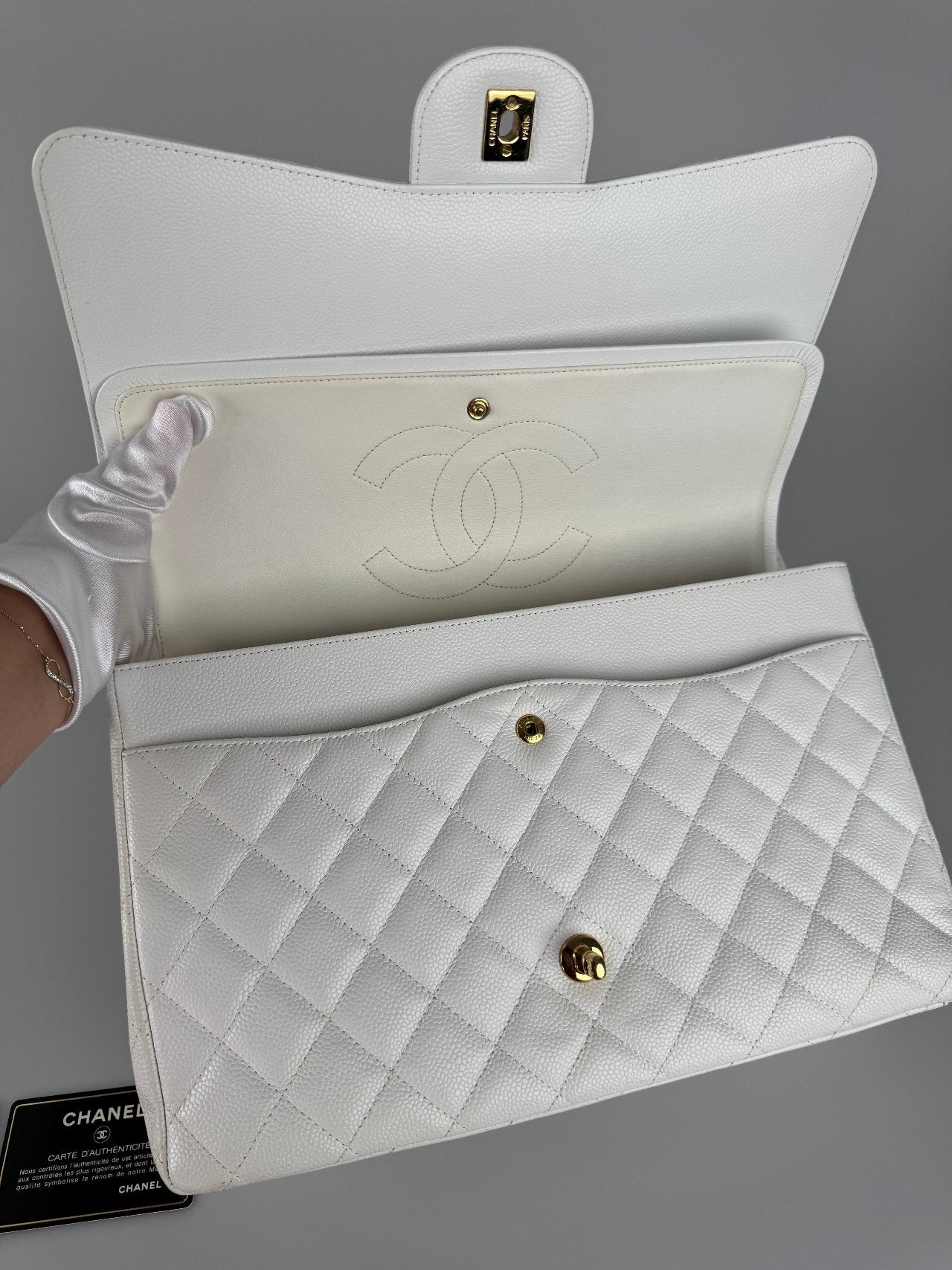 Chanel timeless flap Bag Caviar Leather Maxi size in white