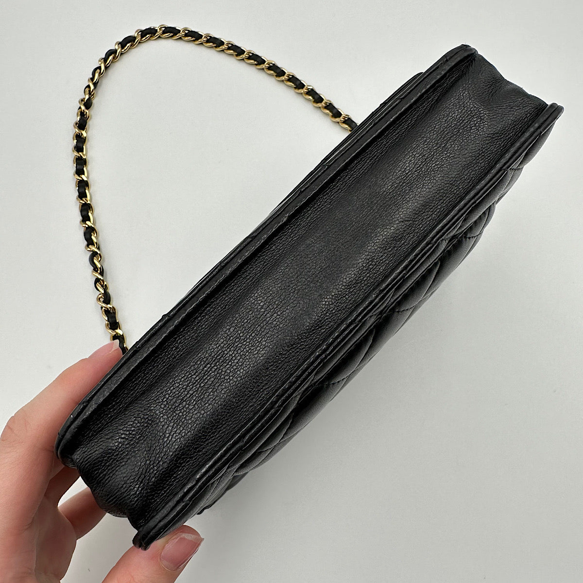 Wallet on chain classique agneau noir et or