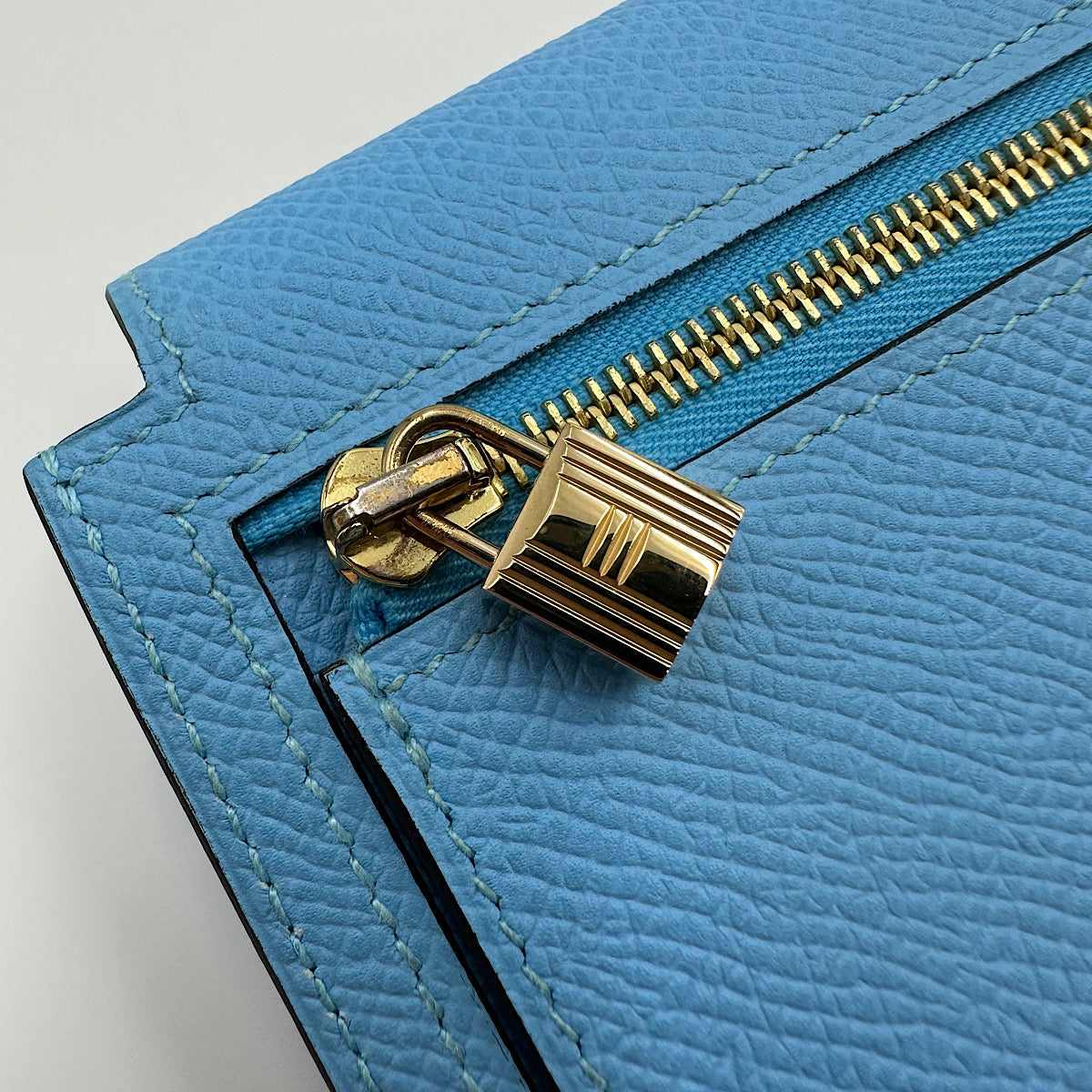 Portefeuille compact Kelly Pocket bleu céleste