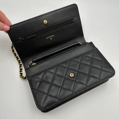 Wallet on chain classique agneau noir et or