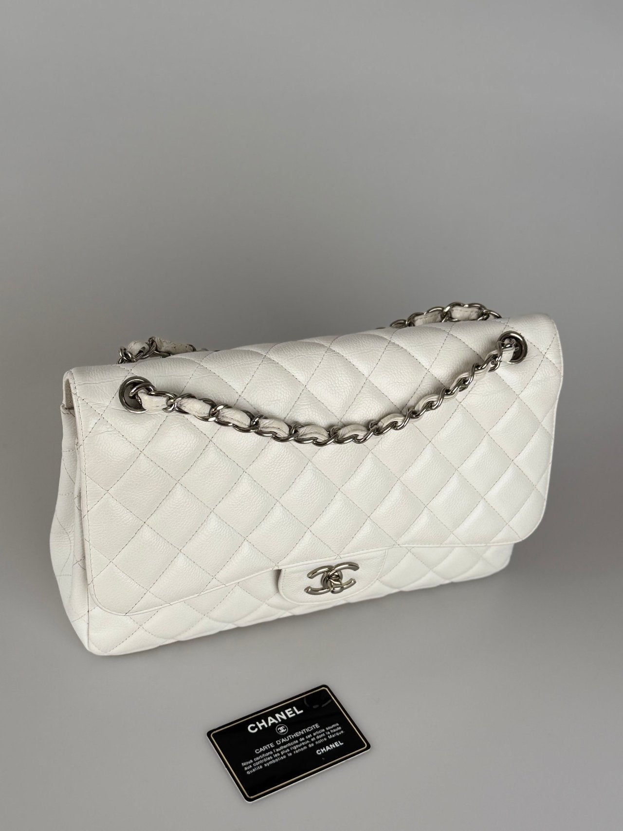 Chanel White Jumbo classic Double Flap Bag In Caviar Leather with silber Hardware