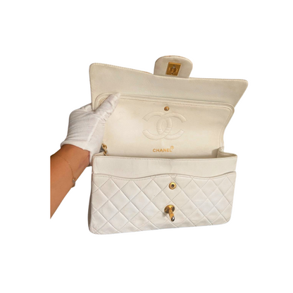 Chanel White Vintage Medium Classic Flap Bag in Lambskin Leather with  24K Gold Hardware