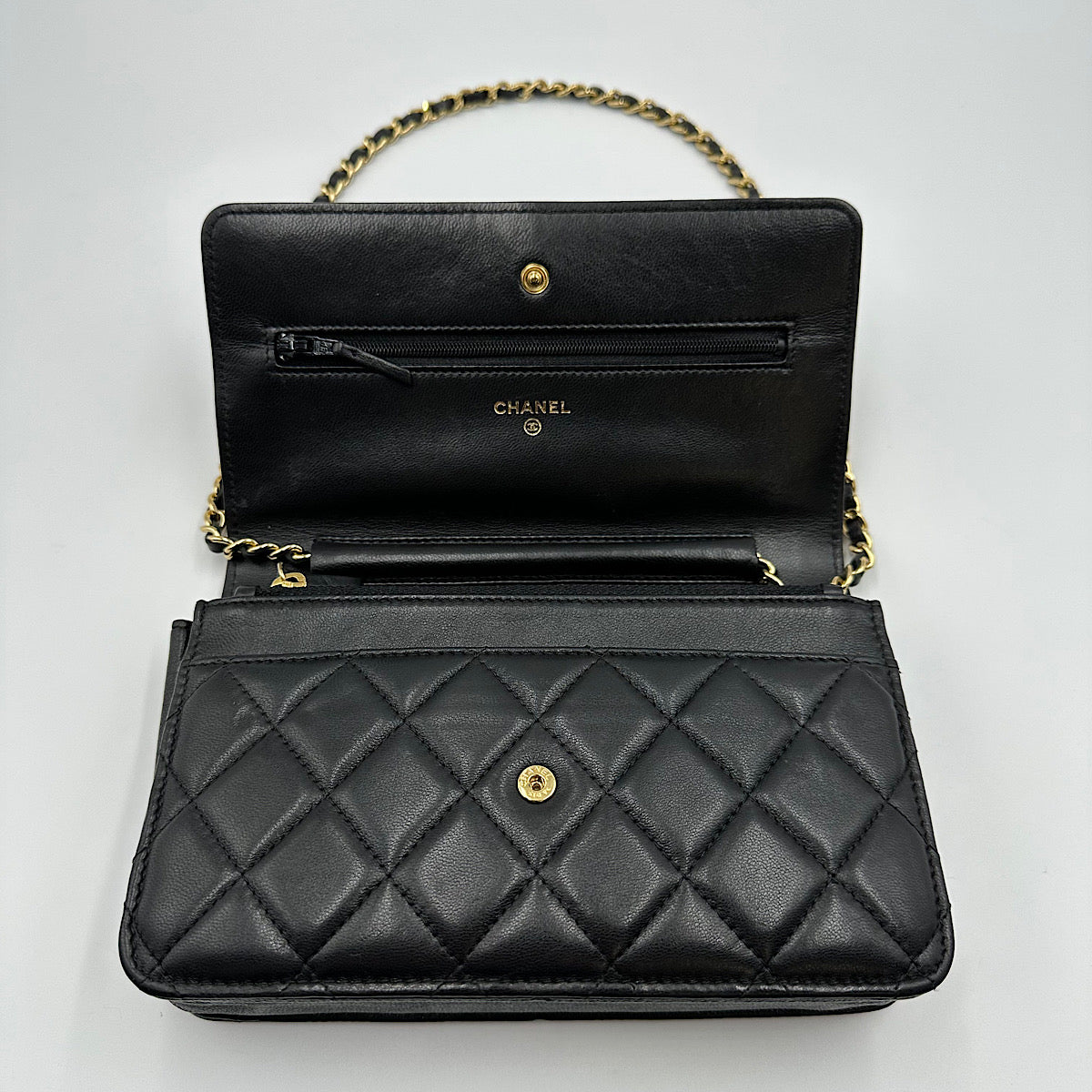 Wallet on chain classique agneau noir et or