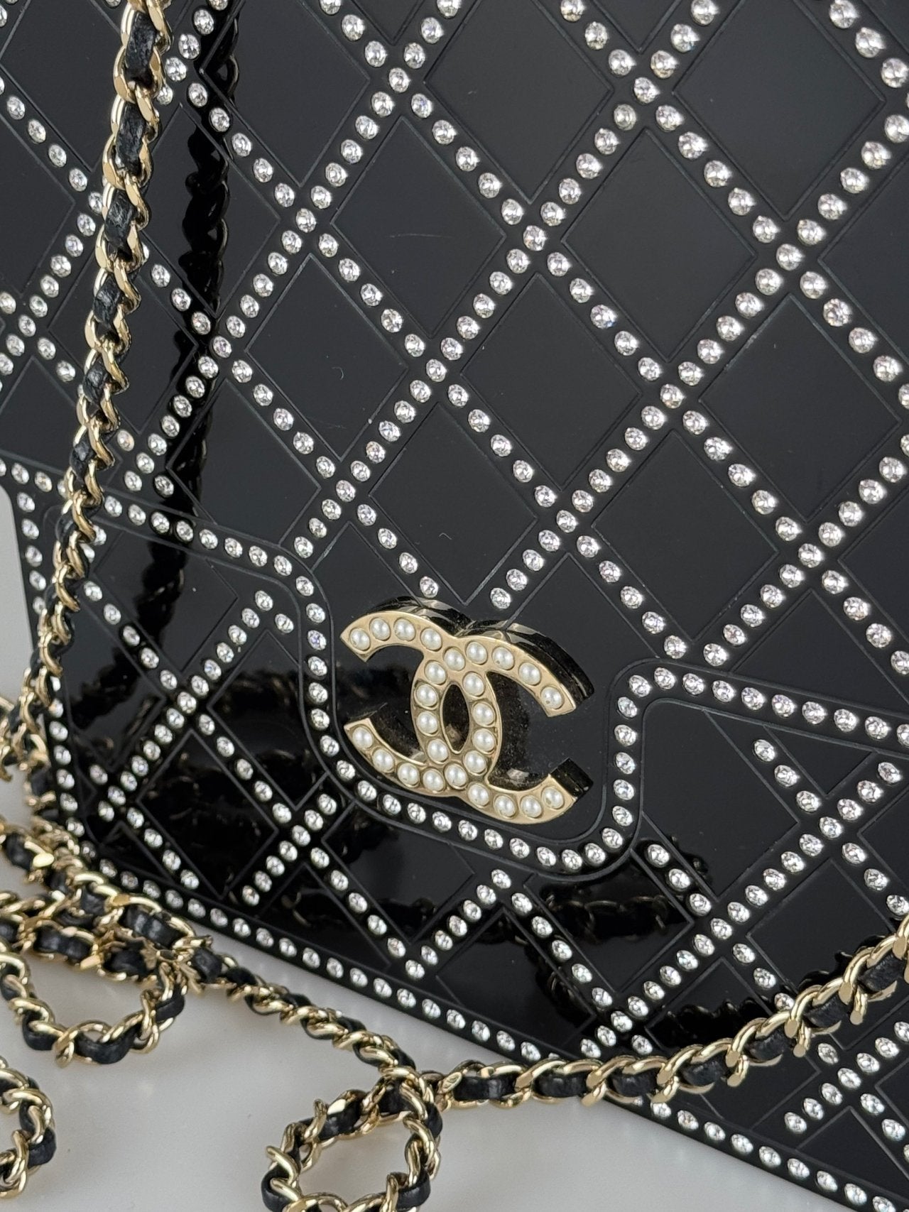 Chanel Runway Black Resin Crystal Pearl Evening Clutch Shoulder Box Limited edition