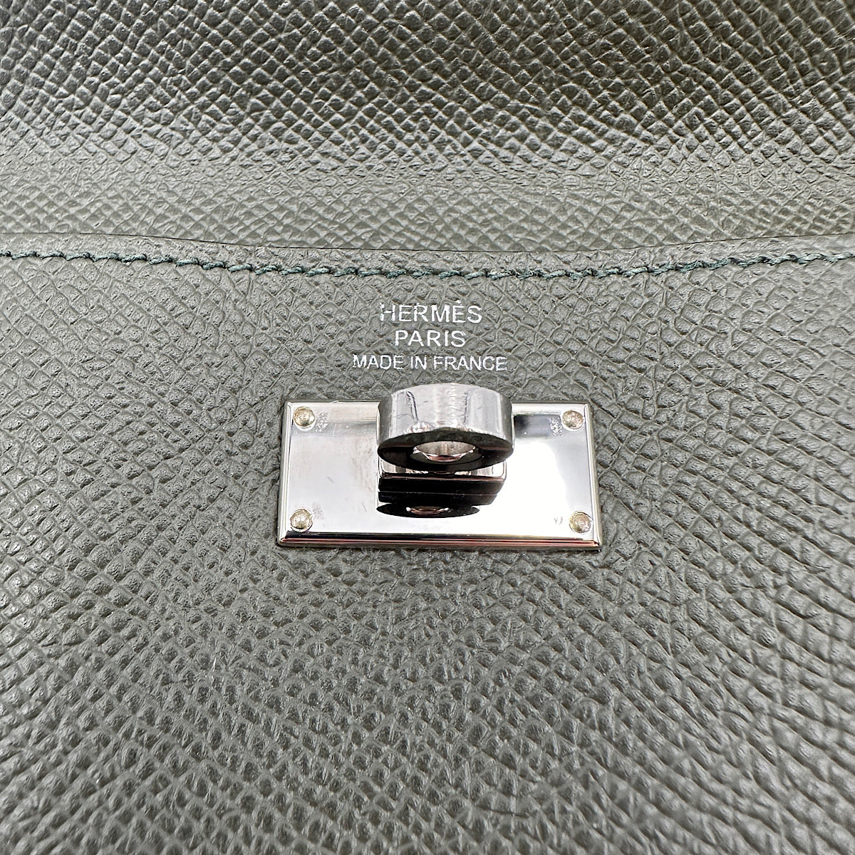 Kelly Pocket compact vert de gris