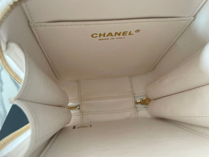 Chanel White Vanity Case Bag in Lambskin Leather