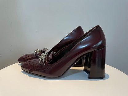 Prada pumps 39