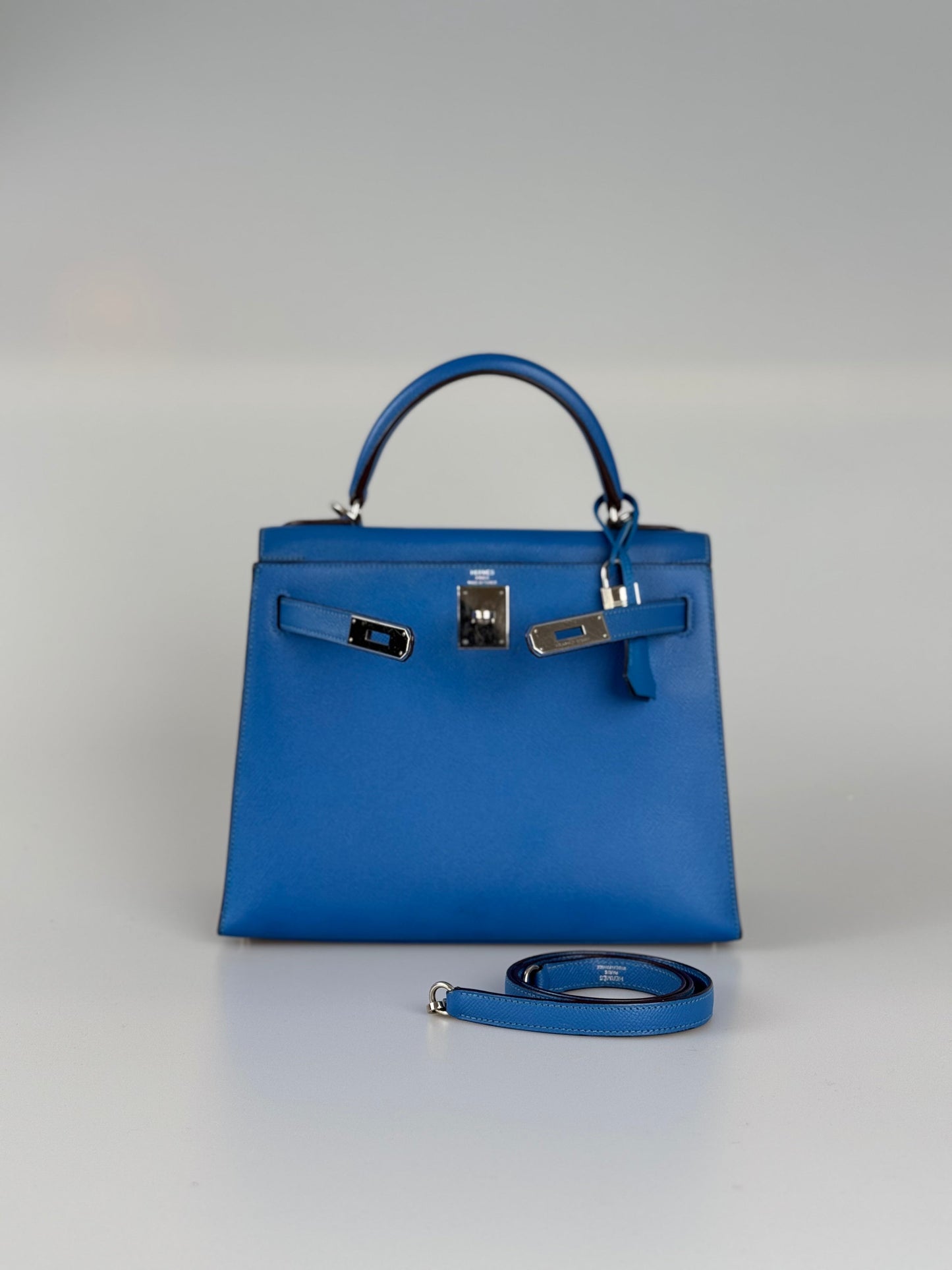 Hermes Kelly Sellier Bag 28cm In Blue Epsom Leather With Gold Hardware