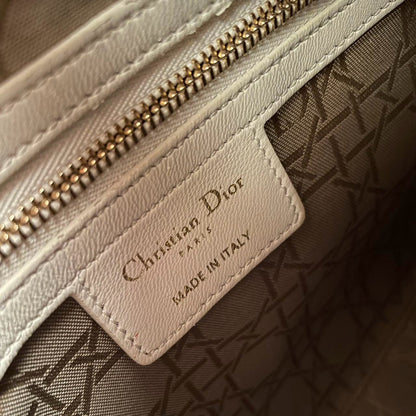 Christian Dior Lady Dior Bag White Medium 2017