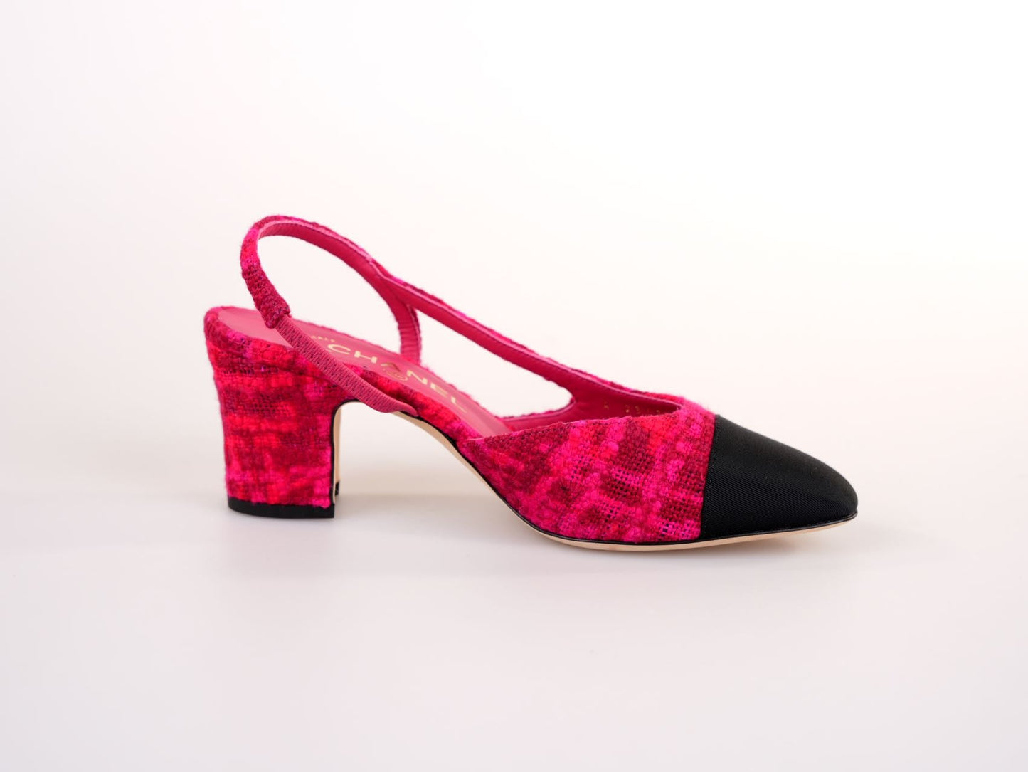 Chanel Pink/Black Tweed and Canvas CC Slingback Pumps Size 36.5C