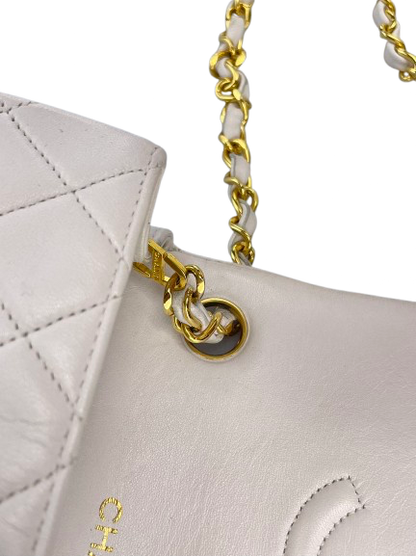 Chanel vintage White timeless flap bag mini square gold Hardware