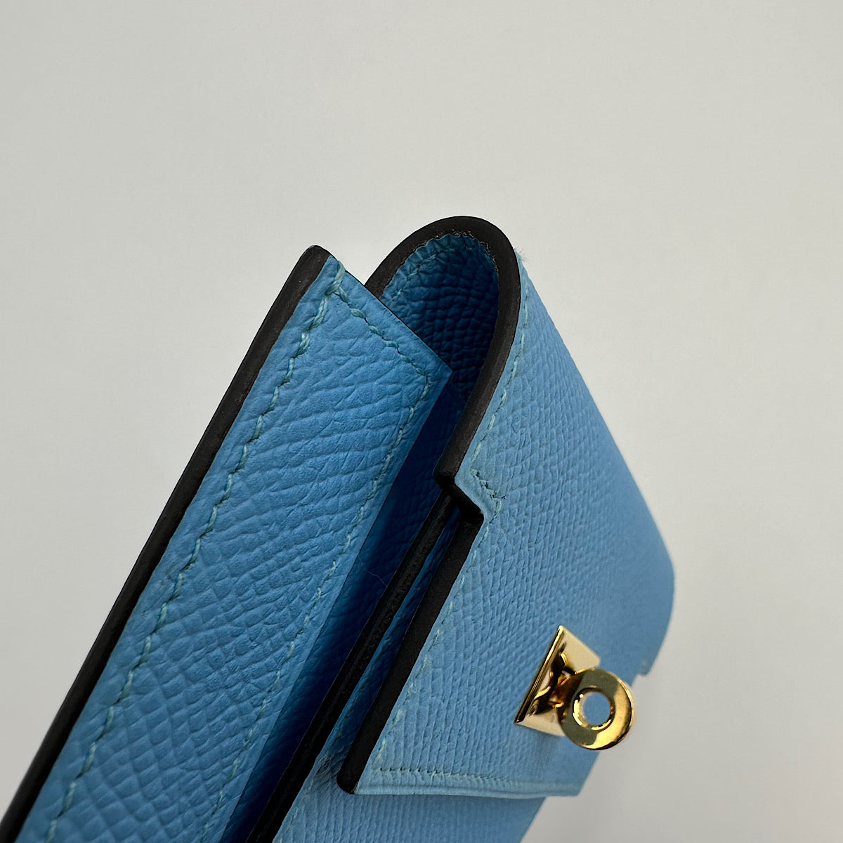 Portefeuille compact Kelly Pocket bleu céleste