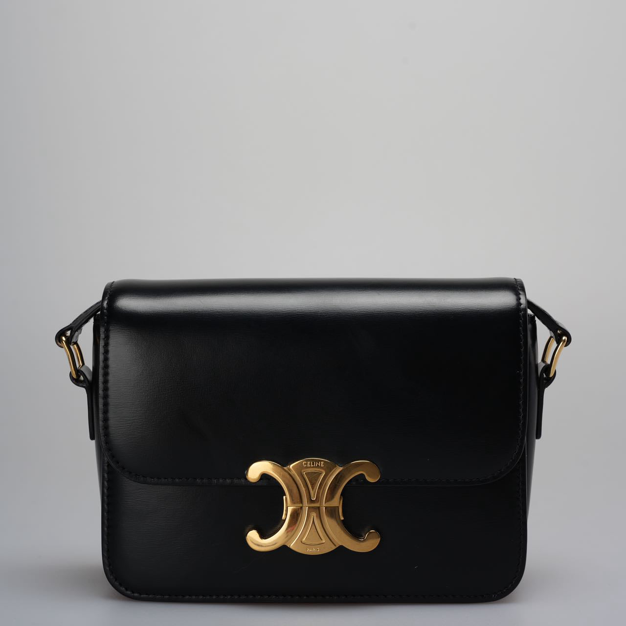 Céline Pre-Owned 2021 Small  Calfskin Triomphe crossbody bag