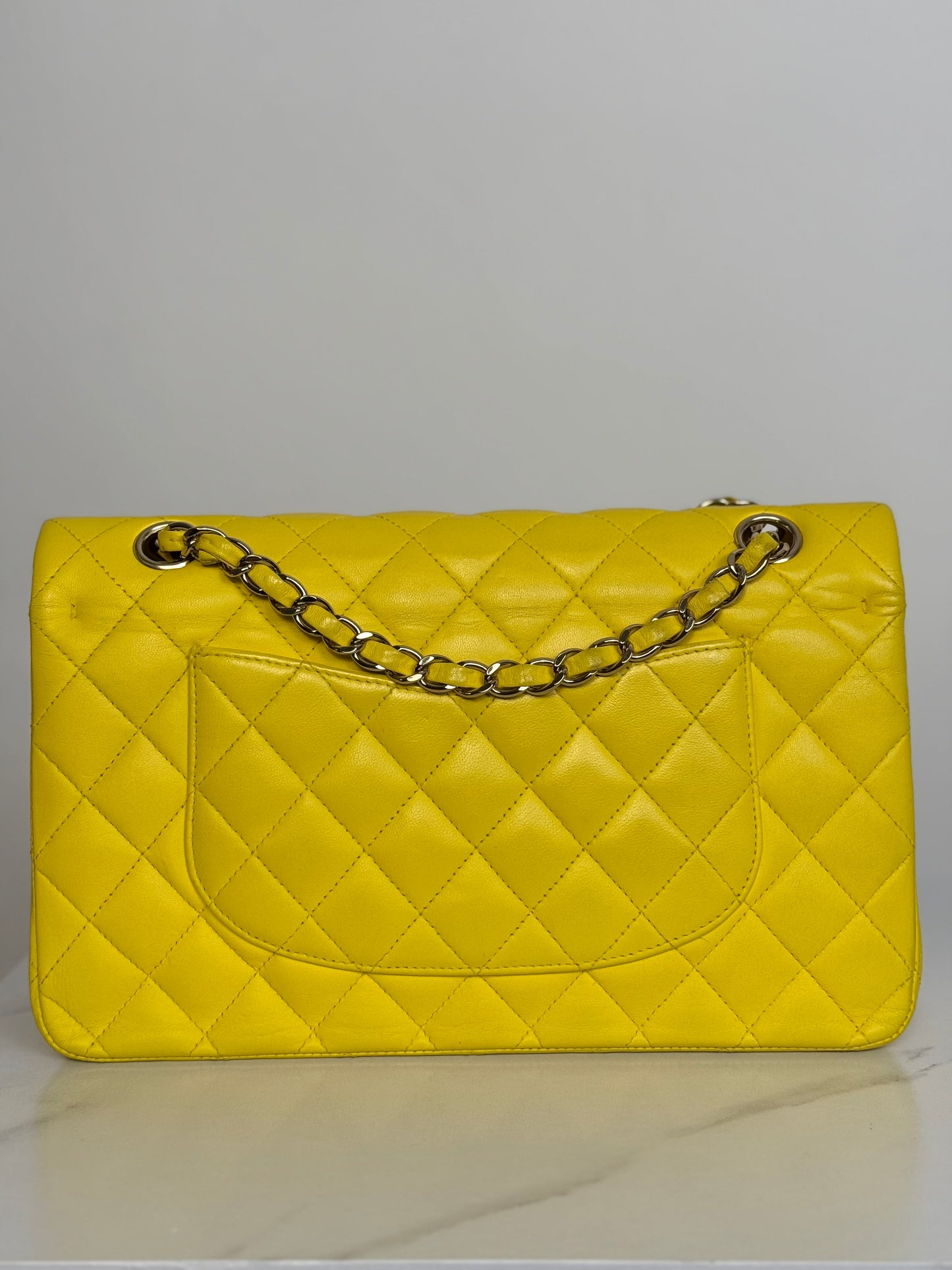 Chanel Medium Classic Flap Bag with Silber Hardware Yellow