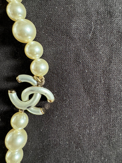 Chanel pearl necklace