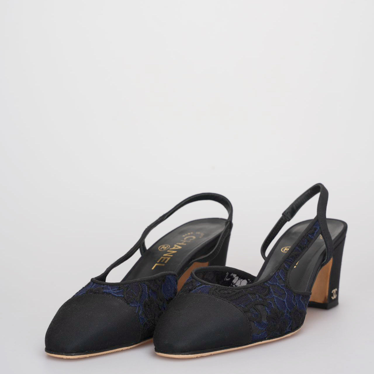 Chanel Lace Grosgrain Cap Toe CC Slingback Pumps Navy and Black 37