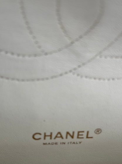 Chanel timeless flap Bag Caviar Leather Maxi size in white