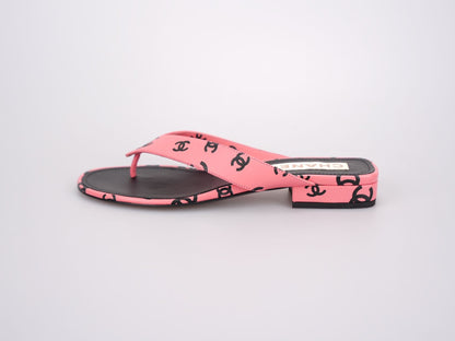 Chanel Pink Black Printed Lambskin CC Logo Thong Flat Flip Flop Sandal 38