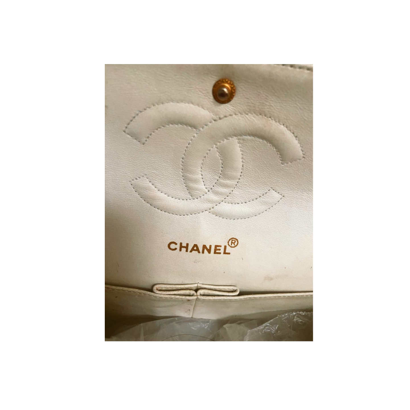 Chanel White Vintage Medium Classic Flap Bag in Lambskin Leather with  24K Gold Hardware