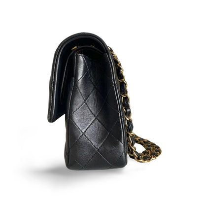 Chanel Black timeless Flap Bag Medium Lambskin Leather With Gold Hardware