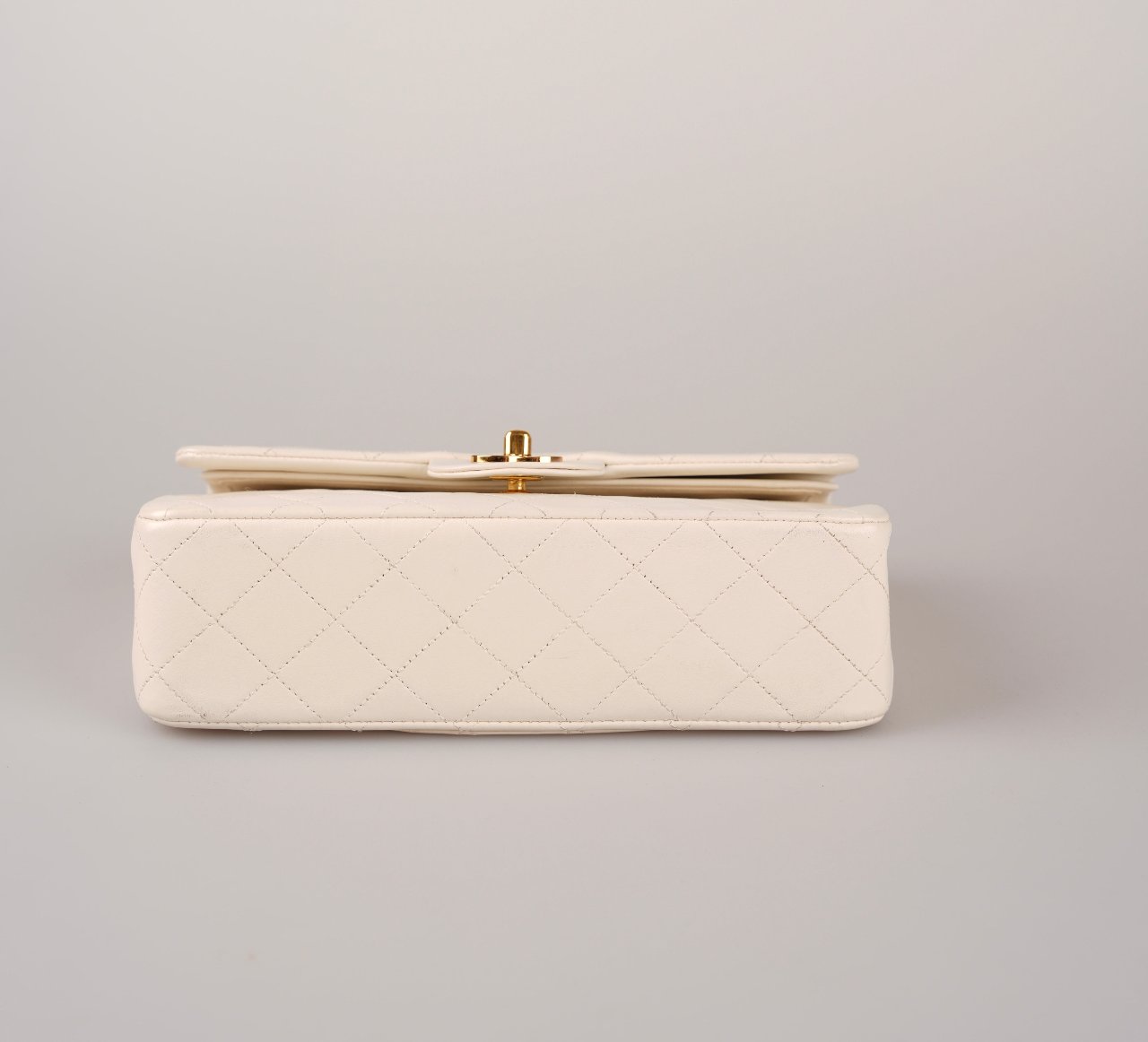 Chanel Small Vintage White Classic Double Flap Bag in Lambskin with gold hardware