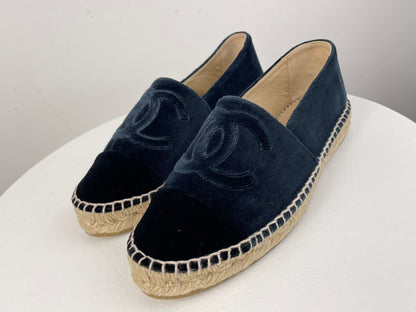 Chanel Blue Flats with CC logo 38