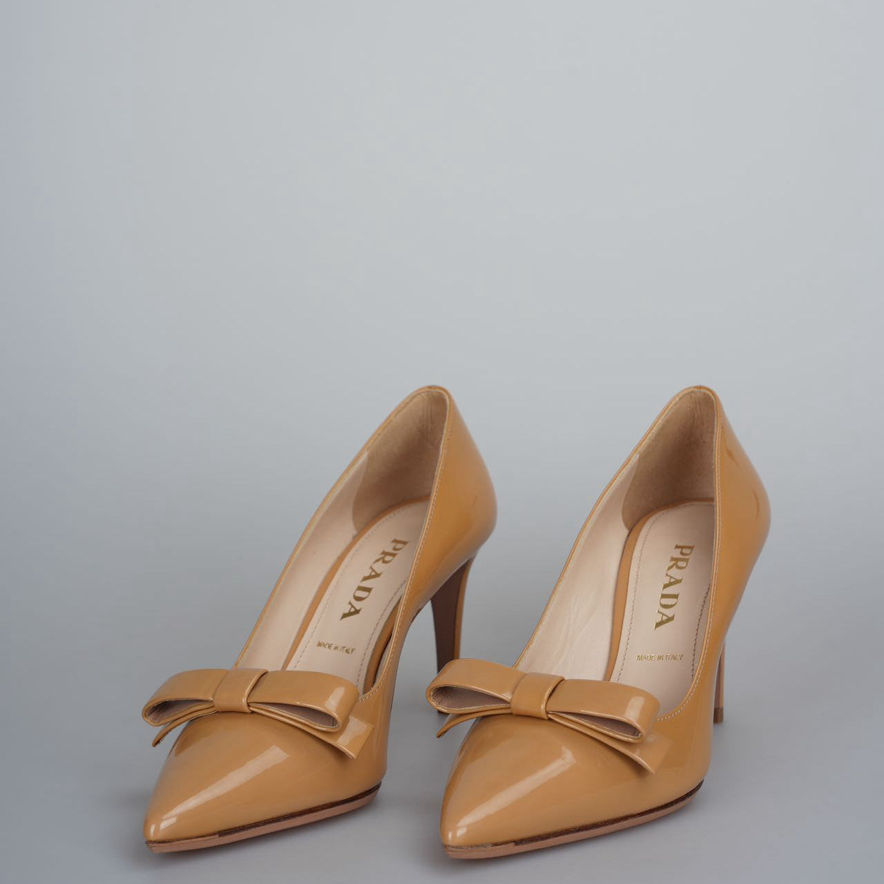 Prada Caramel Patent Leather Bow Pointed Toe Pumps Size 35.5