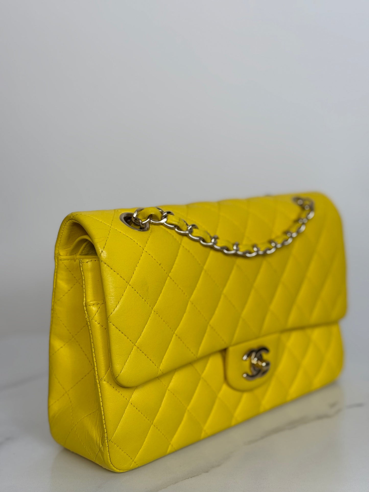 Chanel Medium Classic Flap Bag with Silber Hardware Yellow