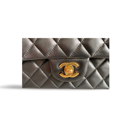 Chanel Black timeless Flap Bag Medium Lambskin Leather With Gold Hardware