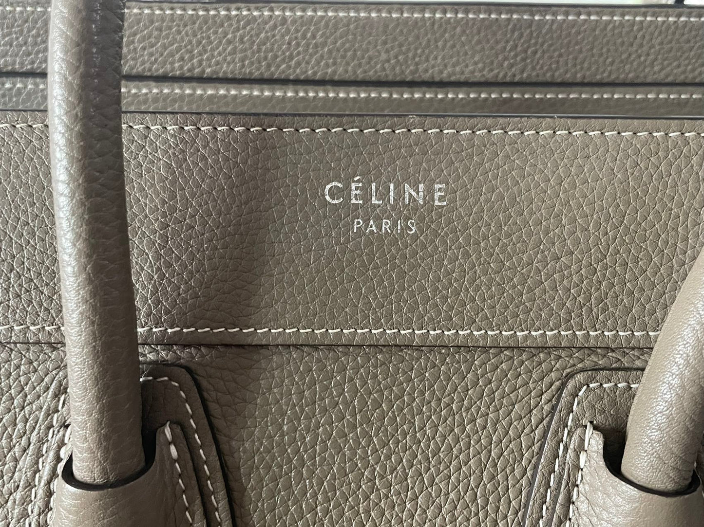 CELINE Micro 
Luggage leather handbag in Grey