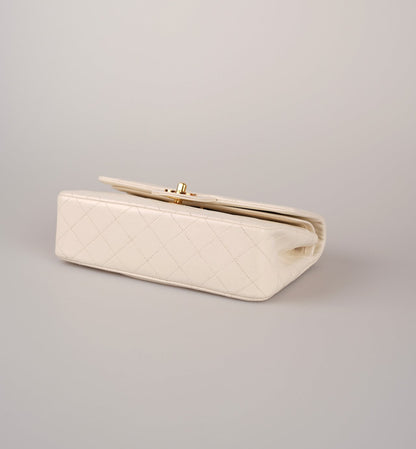 Chanel Small Vintage White Classic Double Flap Bag in Lambskin with gold hardware