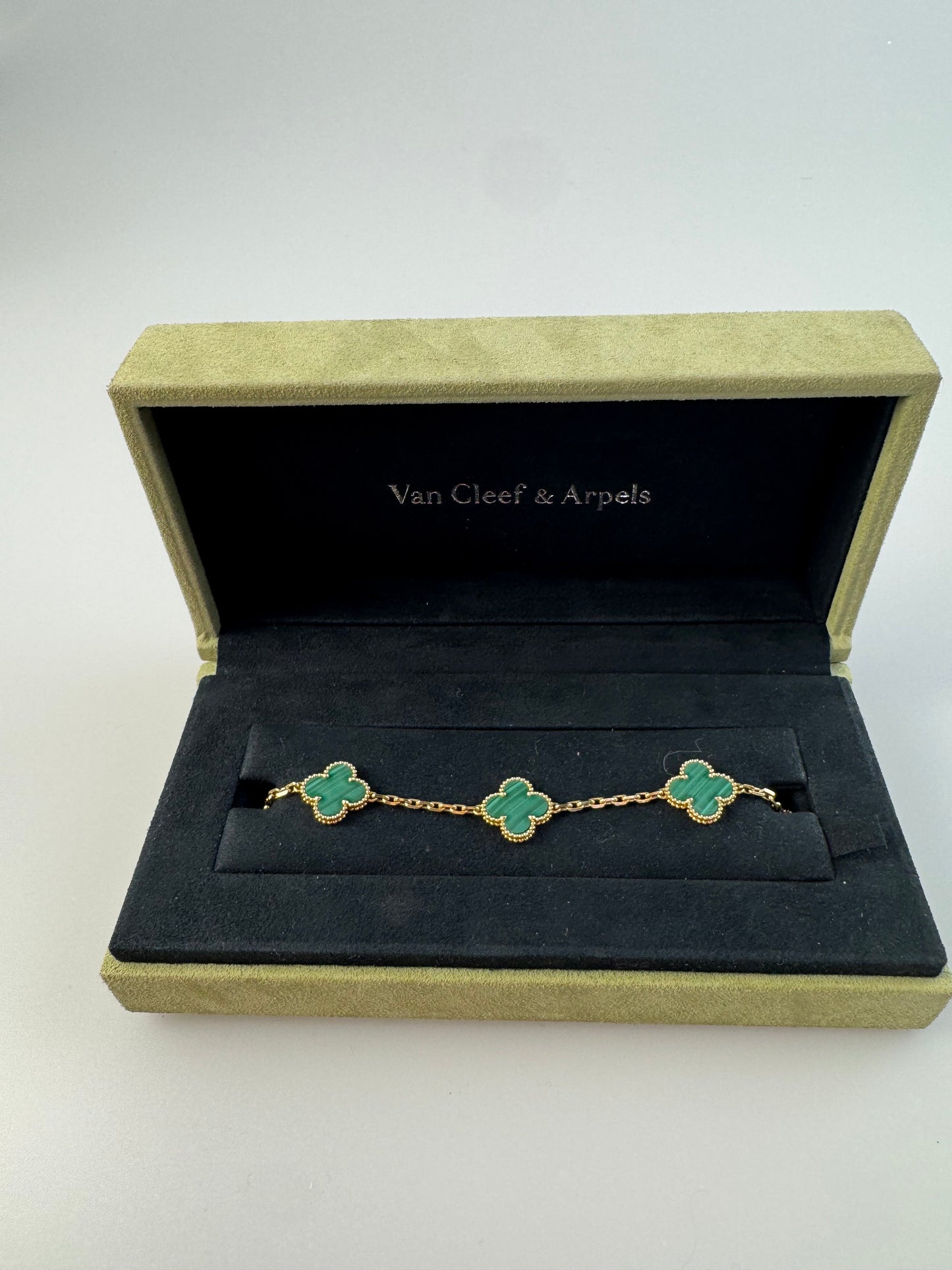 Van Cleef & Arpels Vintage Alhambra Malachite Yellow Gold 5 Motif Bracelet