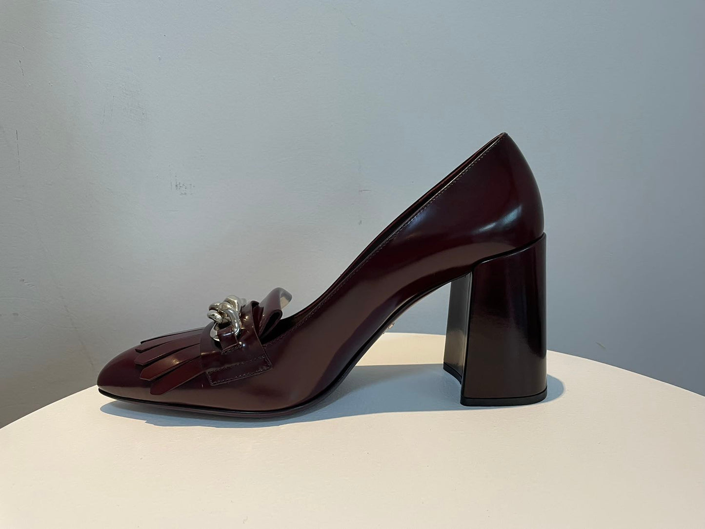 Prada pumps 39