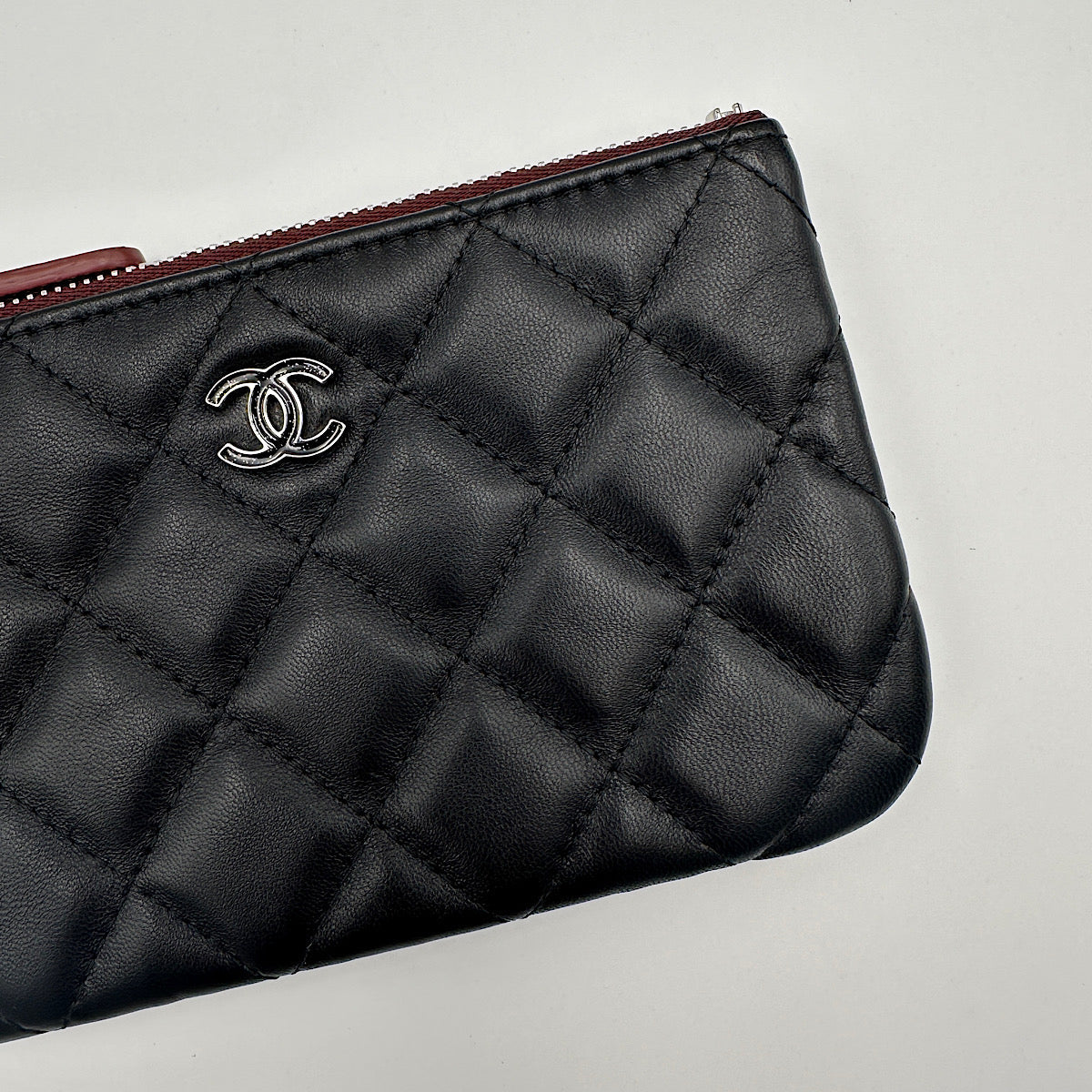 Petite pochette zippée classique